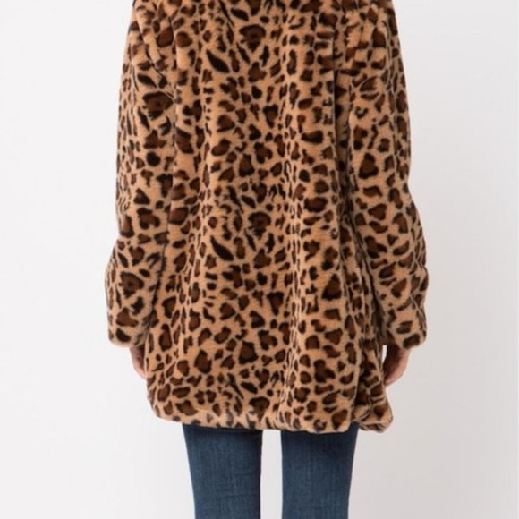 Love Tree Cheetah Print Cozy Jacket - Picture 5 of 6